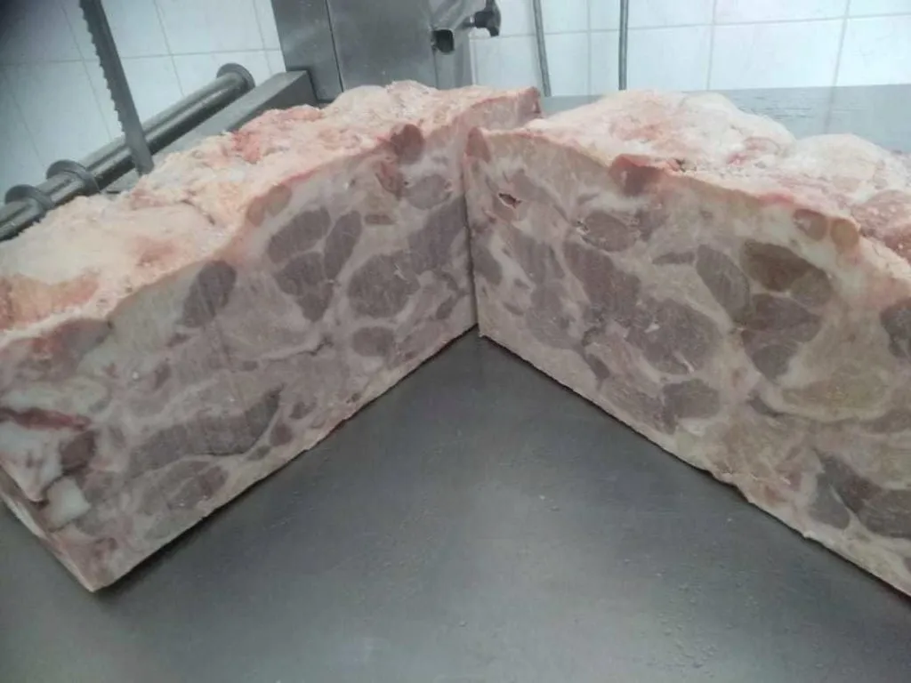 фотография продукта Мясо свинины в блоке односортное